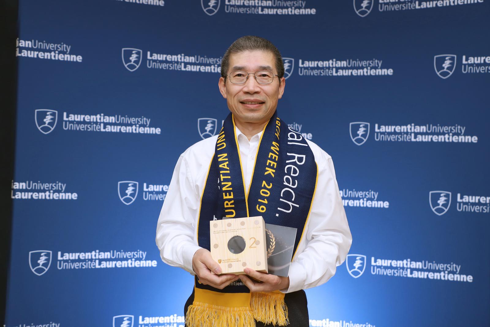 Dr. Ming Cai who received the 2nd place award.