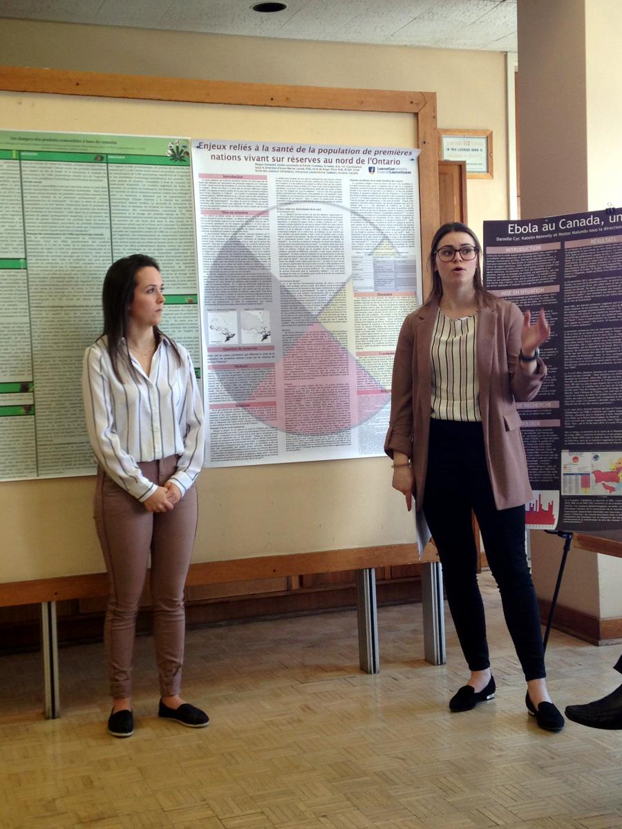 Sciences infirmières program students presenting their research posters