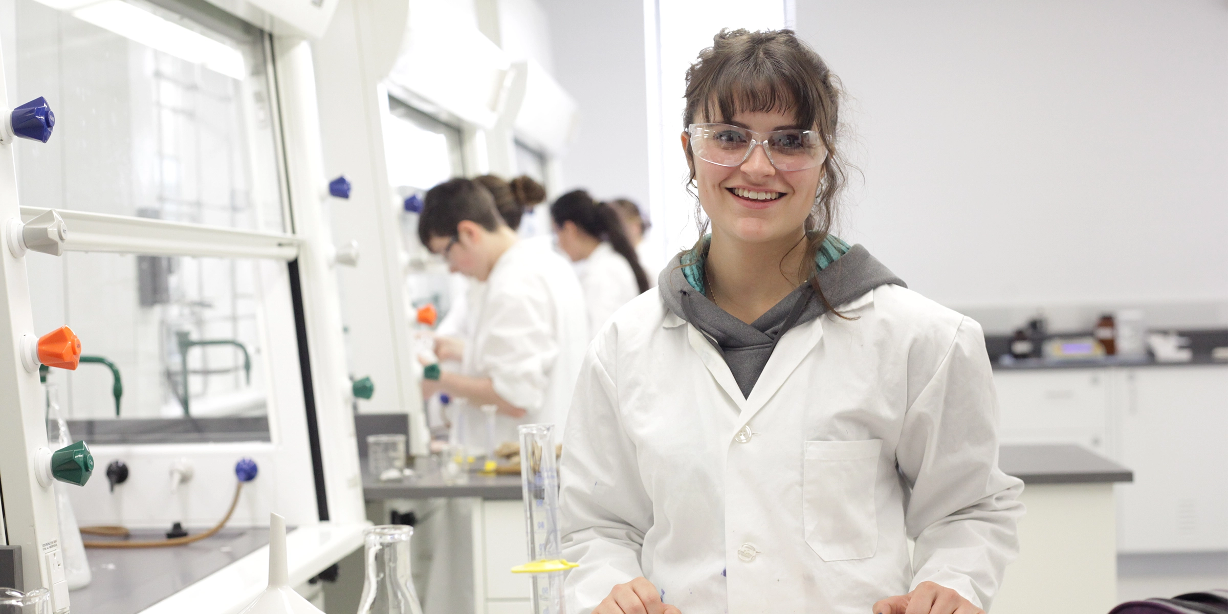 A Laurentian University student doing research in a lab.