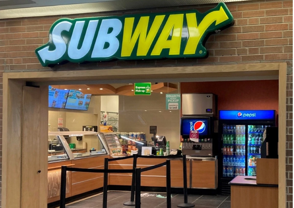 Subway restaurant's entrance in the Parker building.