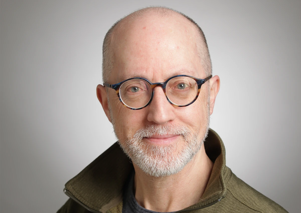 A headshot of Eric Gauthier.