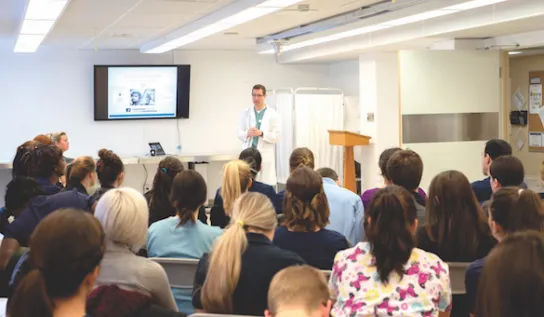 Recherchez les multiples facteurs qui influencent la santé physique, psychologique et sociale d’un individu.