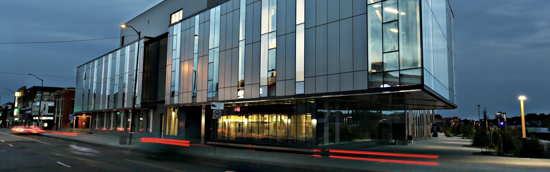 The McEwen School of Architecture at night.